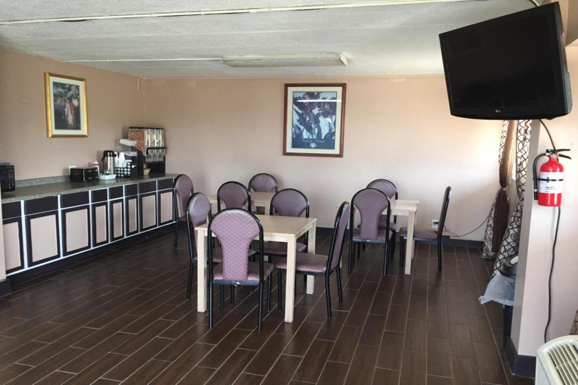 Economy Inn Of ホランド エクステリア 写真